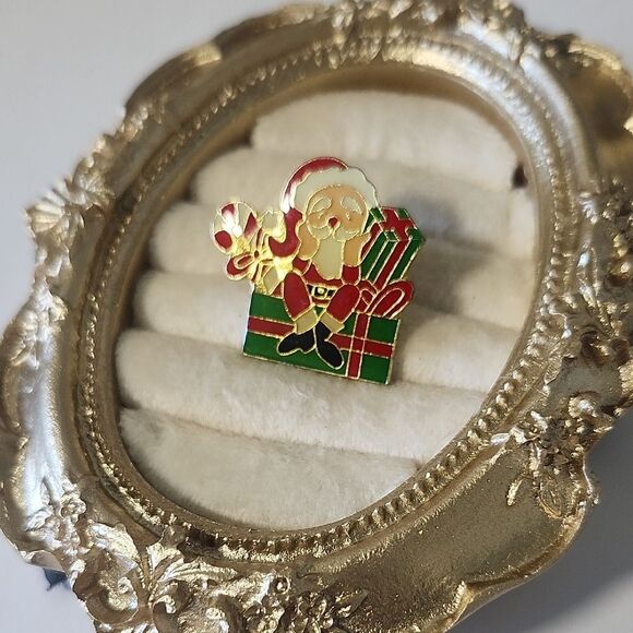 Festive Santa Pin with Gifts Vintage - Picture 1 of 3